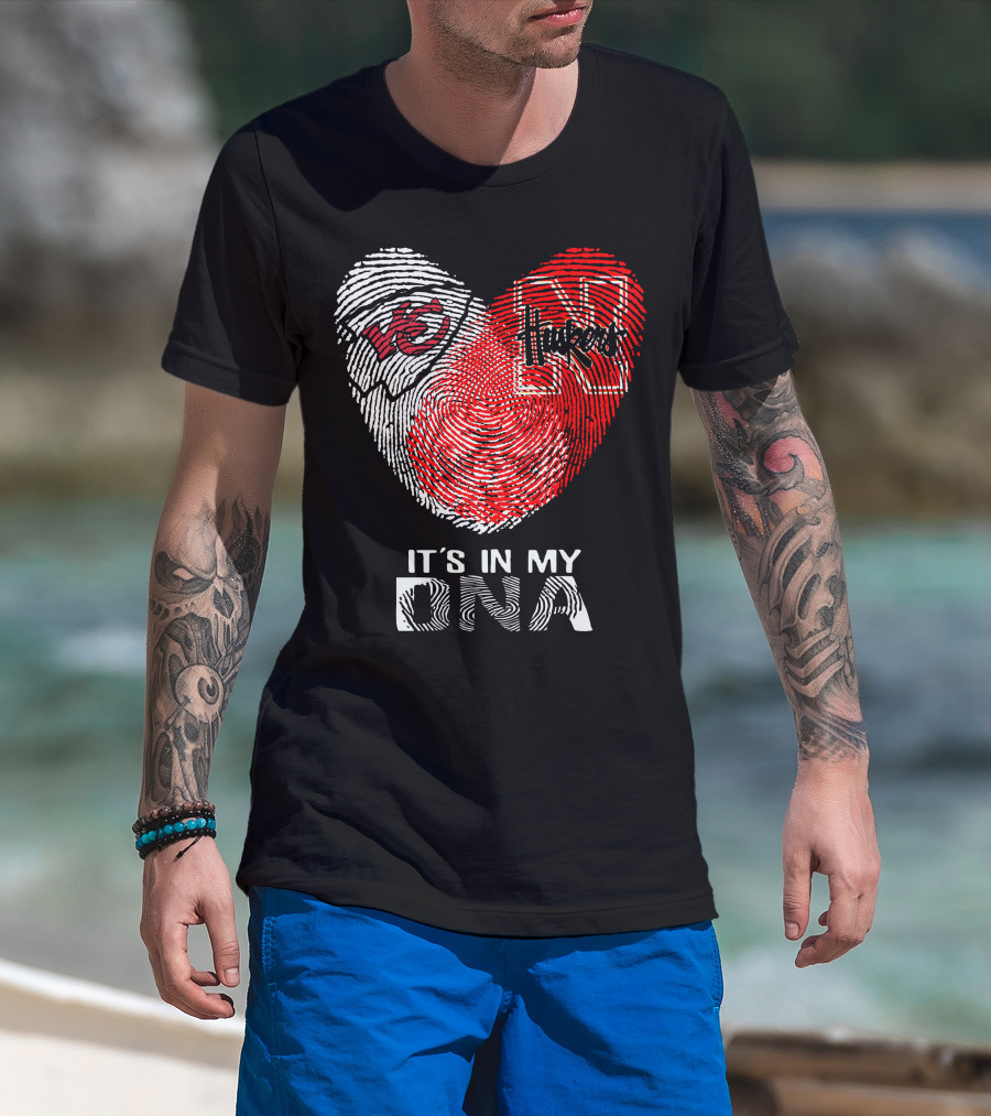 Chiefs Huskers It's In My Dna Fingerprint Heart T-Shirt