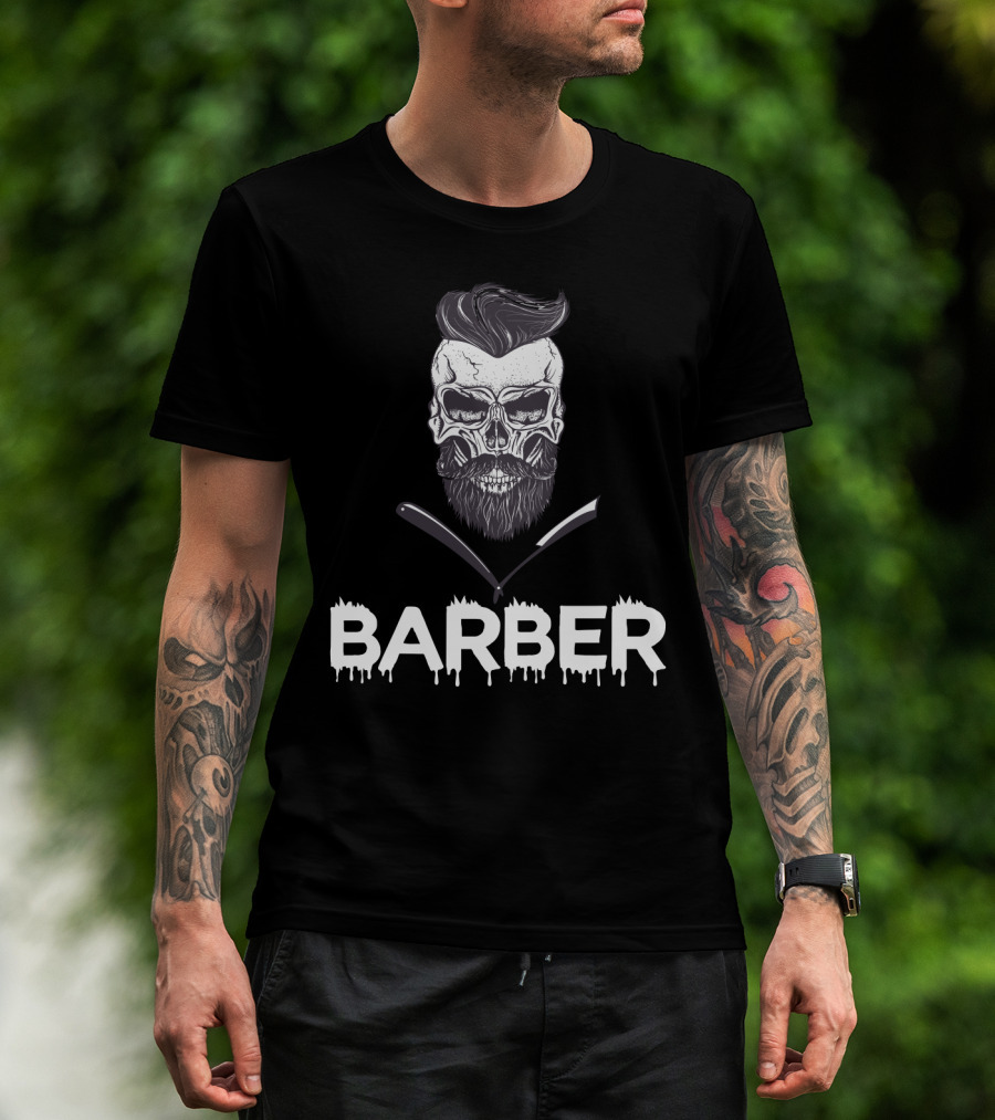Barber Skull With Straight Razors Halloween Hairstylist T-Shirt