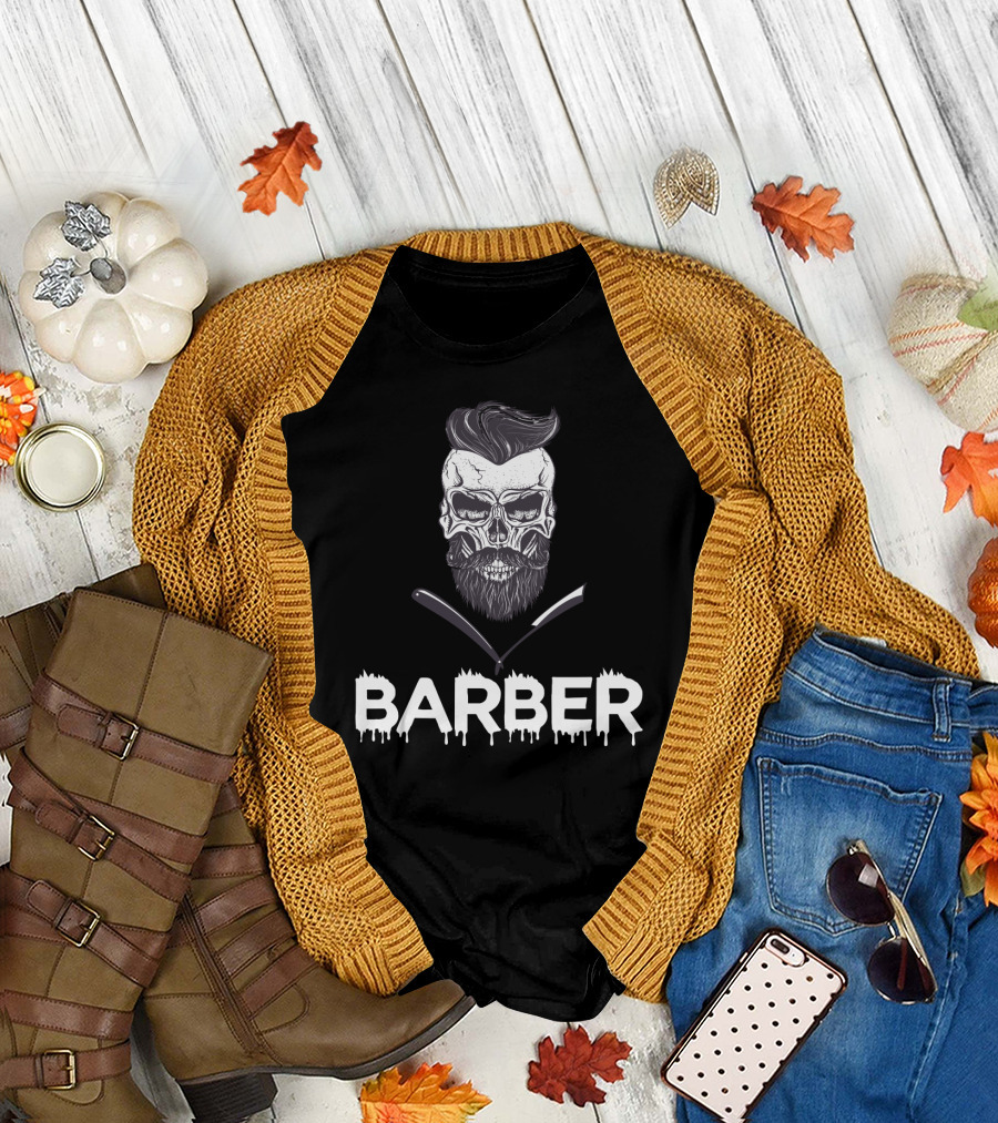 Barber Skull With Straight Razors Halloween Hairstylist T-Shirt