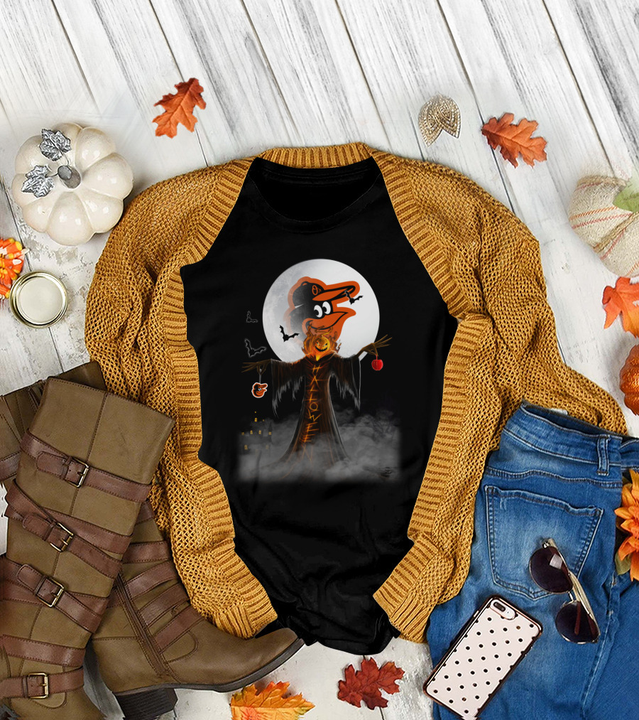 Halloween Baltimore Orioles Spooky Full Moon Scarecrow With Bats T-Shirt