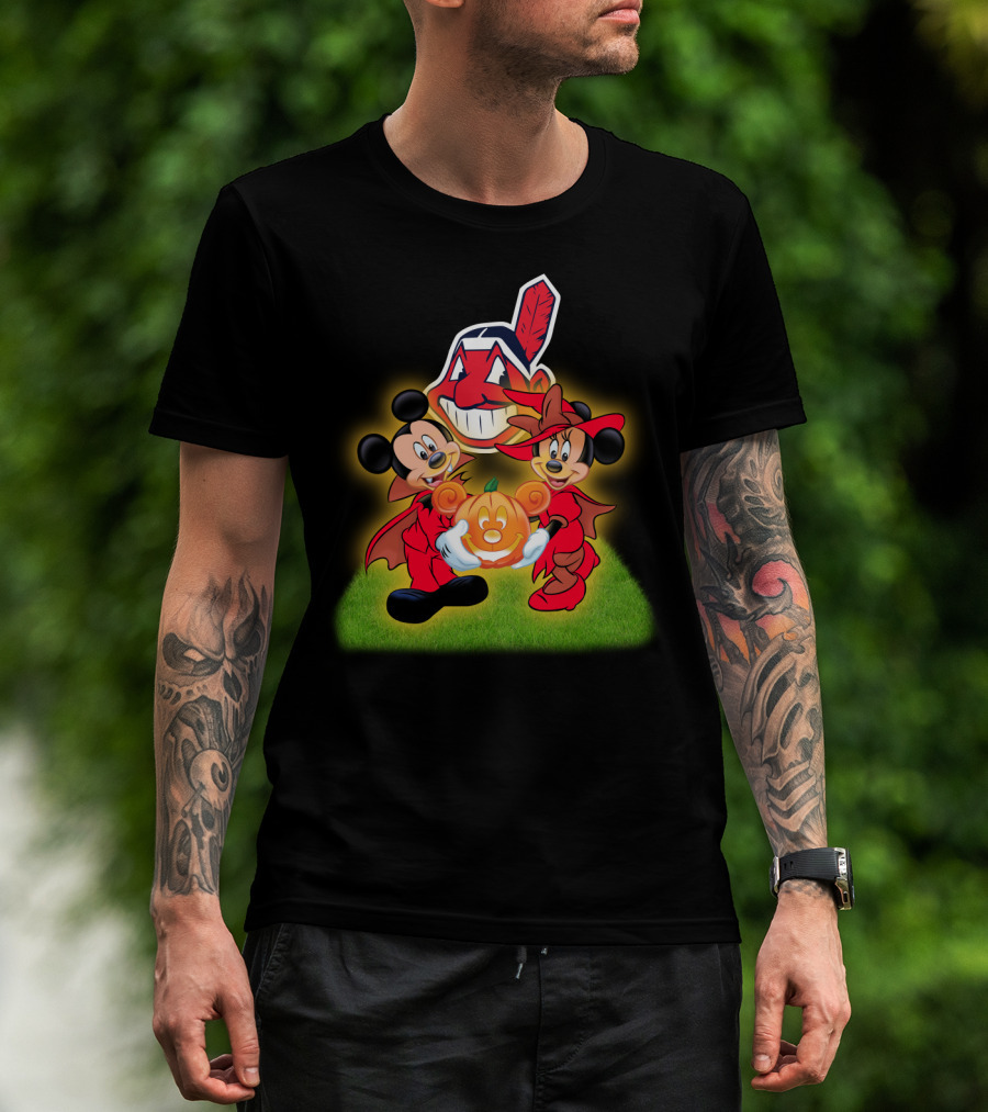 Mickey Minnie Halloween Cleveland Indians Pumpkin T-Shirt