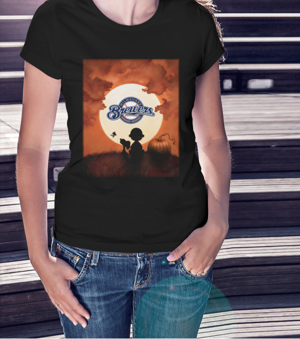 Milwaukee Brewers Halloween Full Moon Pumpkin Scene T-Shirt