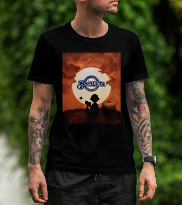 Milwaukee Brewers Halloween Full Moon Pumpkin Scene T-Shirt