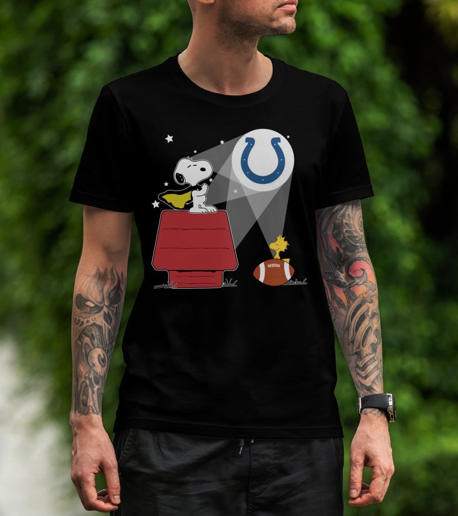 Indianapolis Colts Snoopy And Woodstock Football T-Shirt