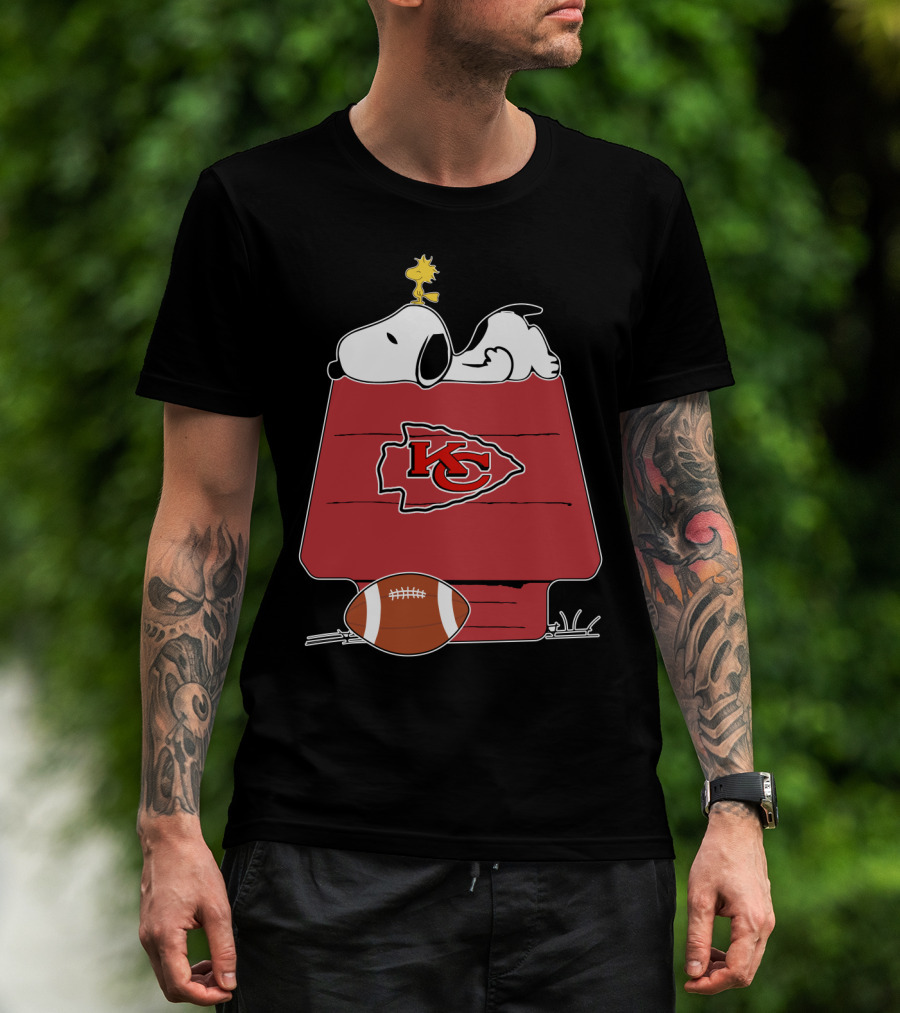 Kansas City Chiefs Kc Snoopy Doghouse Football T-Shirt