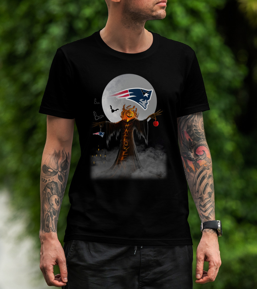 Halloween New England Patriots Pumpkin Moon Bats T-Shirt