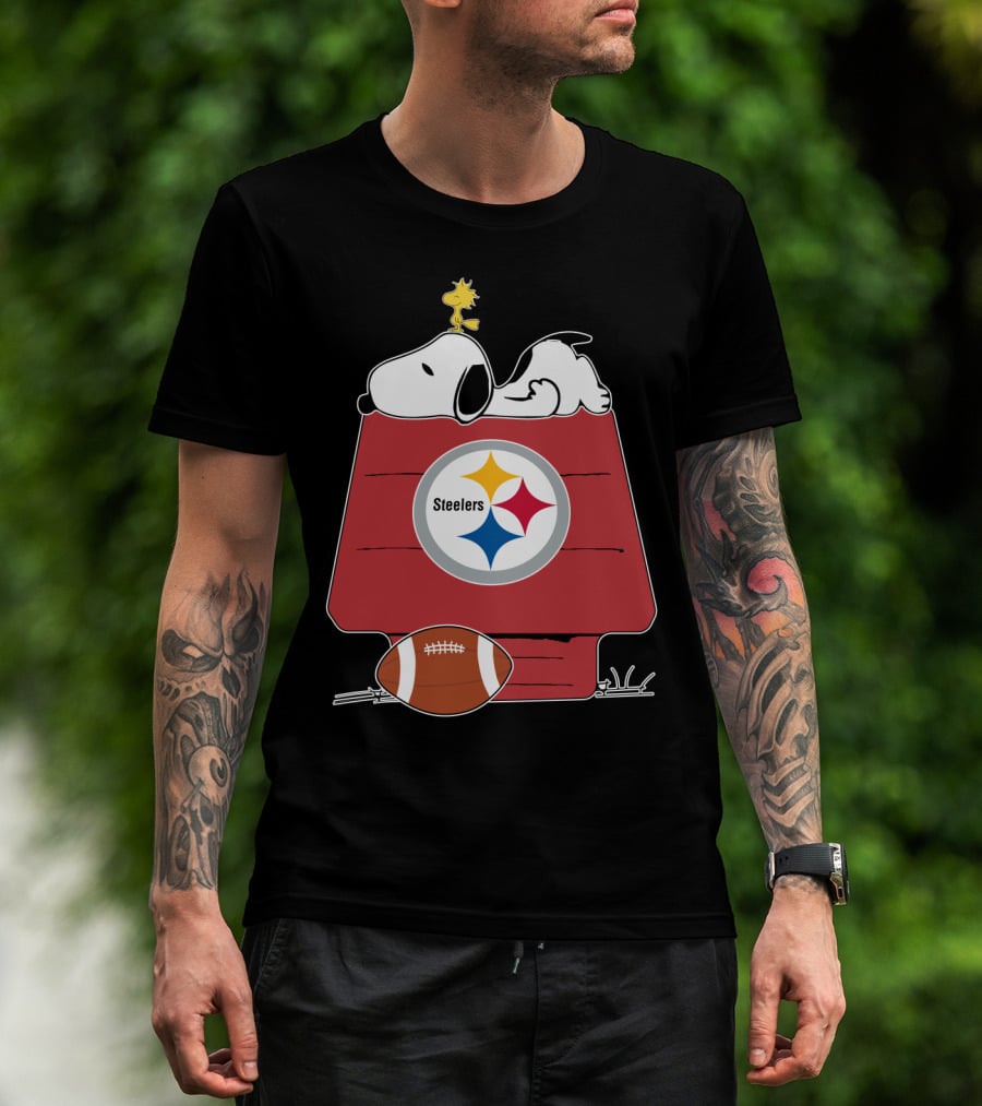 Snoopy And Woodstock With Pittsburgh Steelers Logo And Football On Doghouse T-Shirt