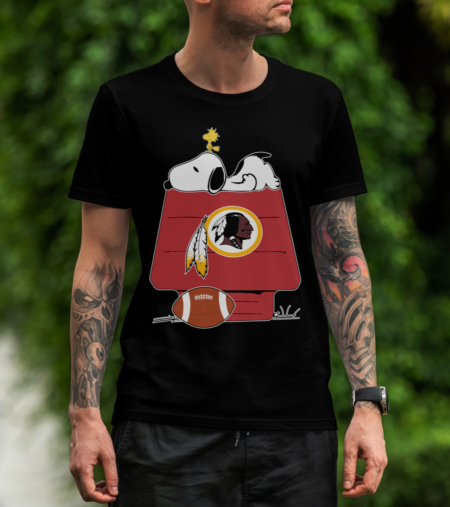Snoopy And Woodstock With Washington Redskins Iconic Logo Football T-Shirt