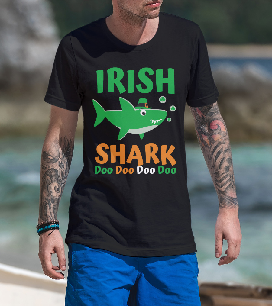 Irish Shark Doo Doo Doo St. Patrick's Day Fun With Leprechaun Hat And Shamrocks T-Shirt