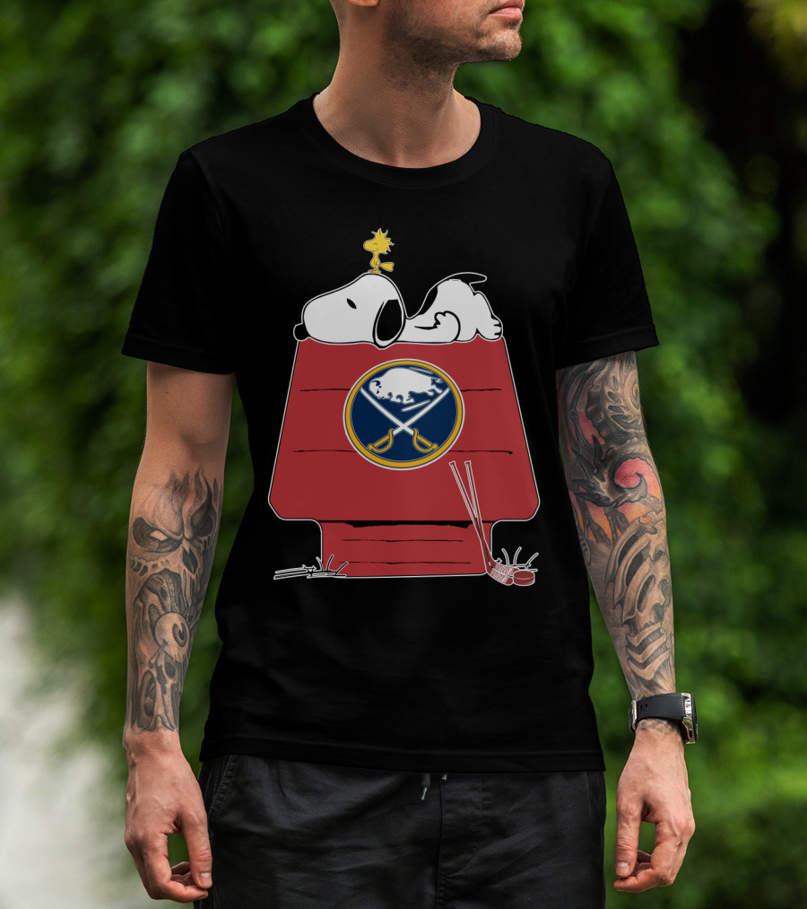 Snoopy Buffalo Sabres Hockey Doghouse Woodstock Nhl Peanuts T-Shirt