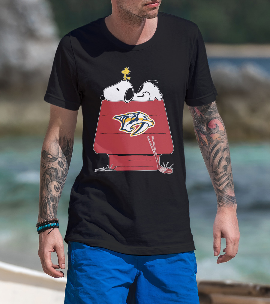 Snoopy Nashville Predators Hockey House T-Shirt