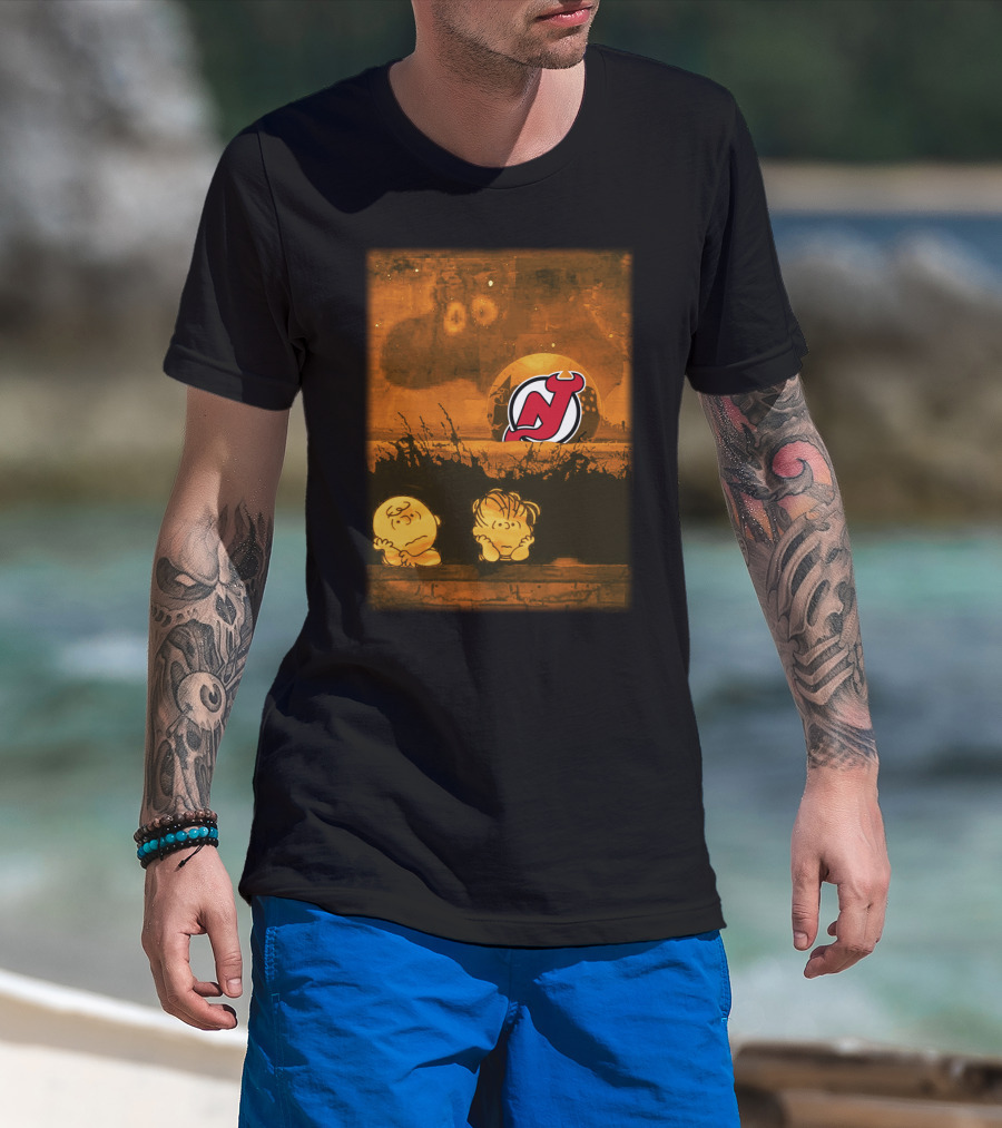 New Jersey Devils Halloween Peanuts Pumpkin Patch Scene T-Shirt