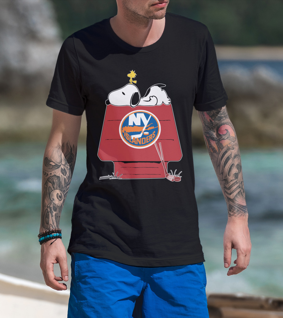 Snoopy Woodstock New York Islanders Peanuts Nhl Hockey Mashup T-Shirt