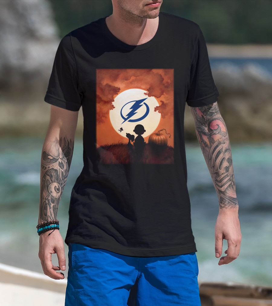 Tampa Bay Lightning Halloween Charlie Brown Pumpkin Scene T-Shirt