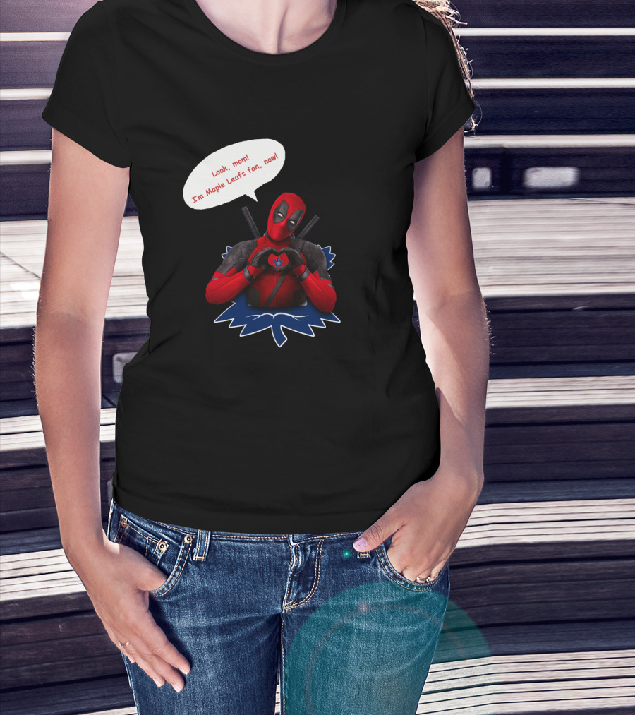 Toronto Maple Leafs Fan Deadpool Heart Gesture T-Shirt