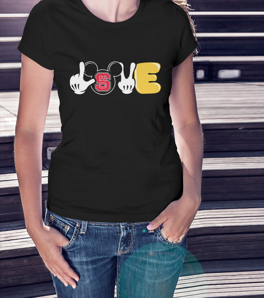 Nc State Wolfpack Mickey Mouse Hands Love T-Shirt