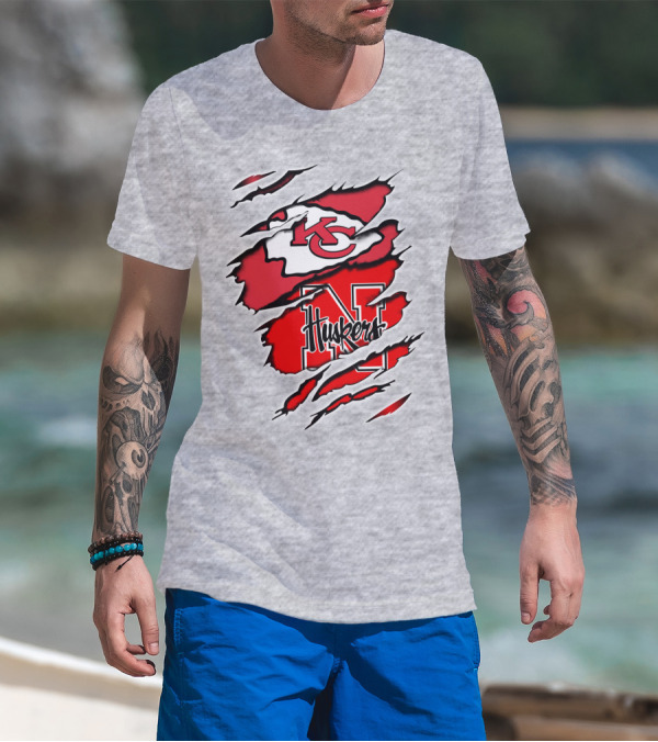 Kansas City Chiefs Nebraska Huskers Ripped T-Shirt