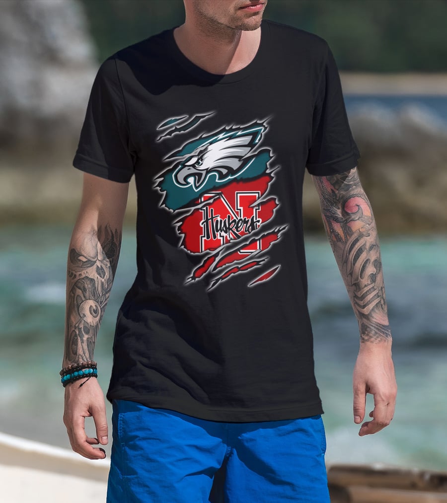 Eagles Huskers Philadelphia Nebraska Football Mashup T-Shirt