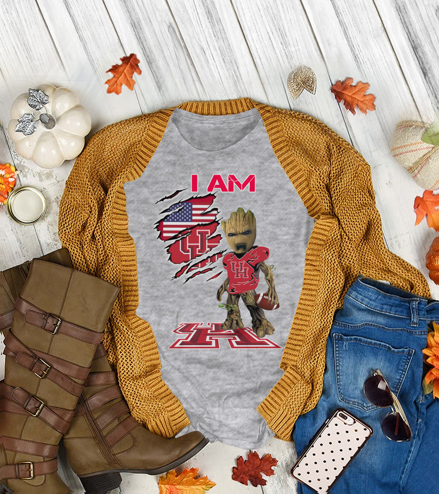 I AM Houtons Baby Groot UH Football American Flag Background T-Shirt