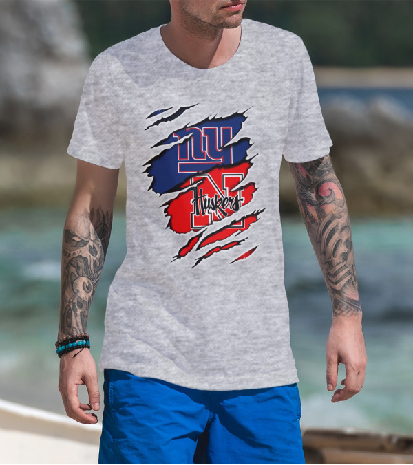 NY Giants Huskers Torn Layers T-Shirt