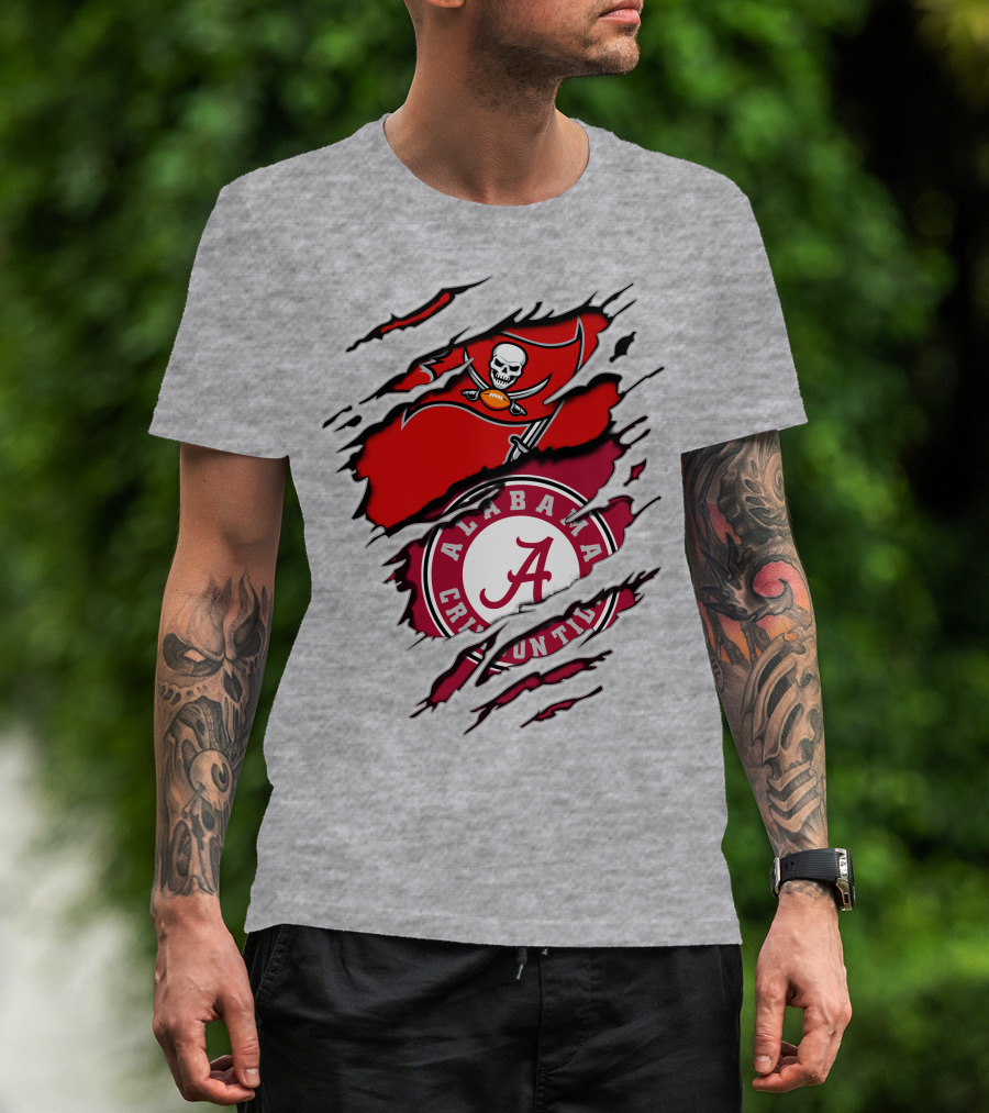 Alabama Crimson Tide Tampa Bay Buccaneers Ripped Flag Fusion T-Shirt