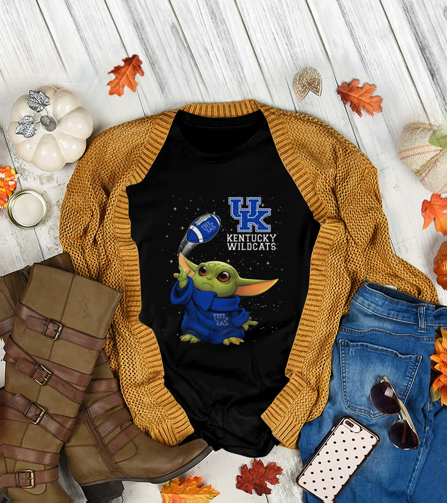 Baby Yoda Kentucky Wildcats Football Fan With Uk T-Shirt
