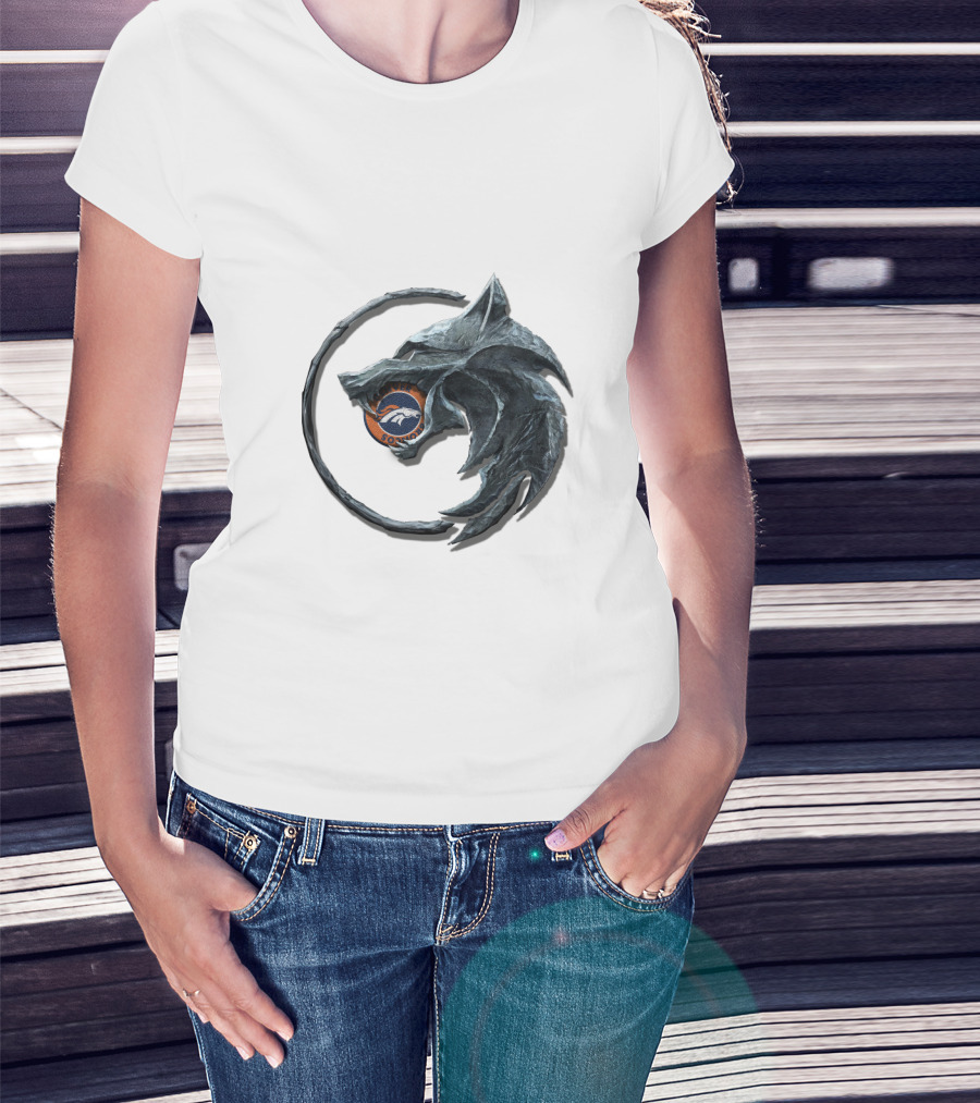 Cht1Twnfl1010 Denver Broncos Wolf T-Shirt