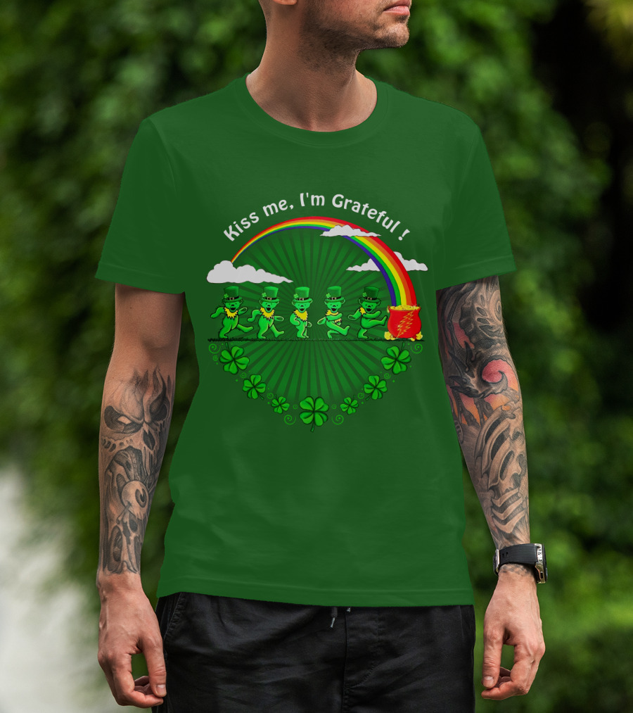 Kiss Me I'm Grateful Rainbow Leprechauns And Shamrock Parade T-Shirt