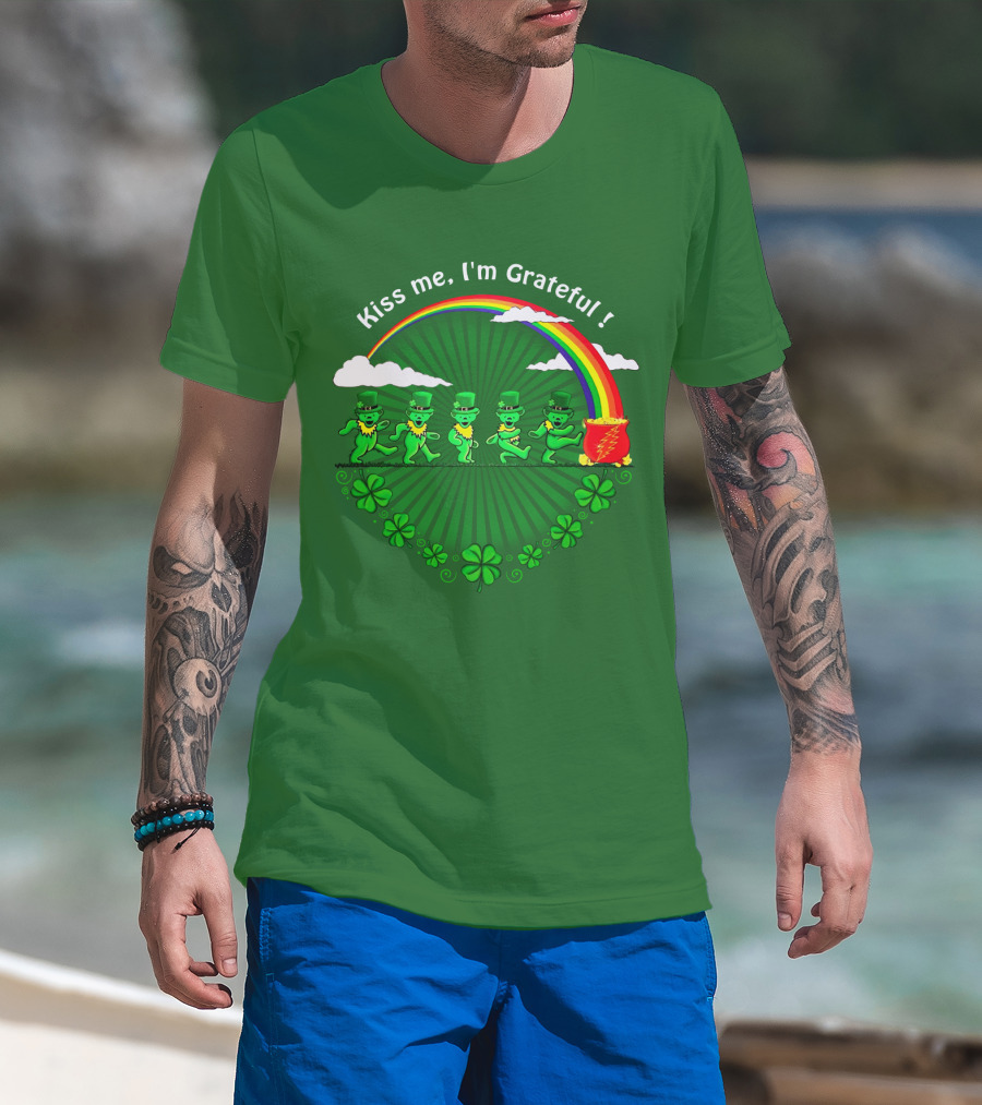 Kiss Me I'm Grateful Rainbow Leprechauns And Shamrock Parade T-Shirt