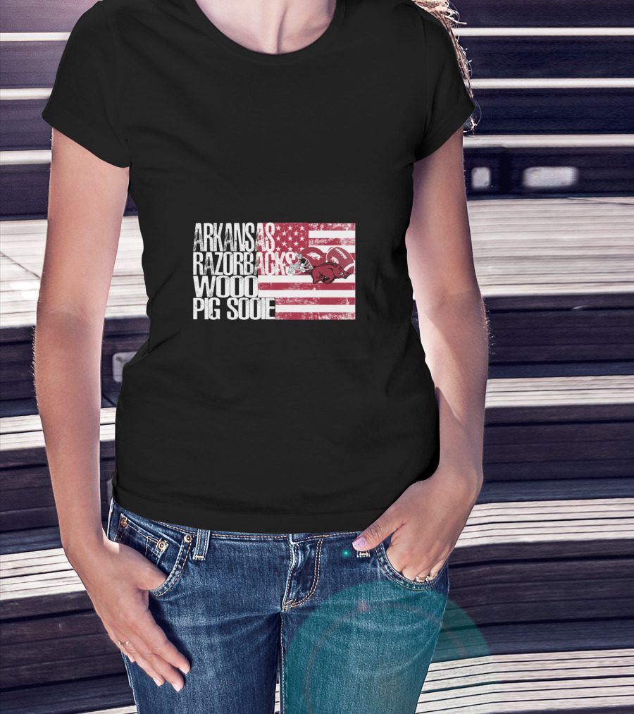 Arkansas Razorbacks Woo Pig Sooie Usa Flag Football Helmets Red White Stripes T-Shirt