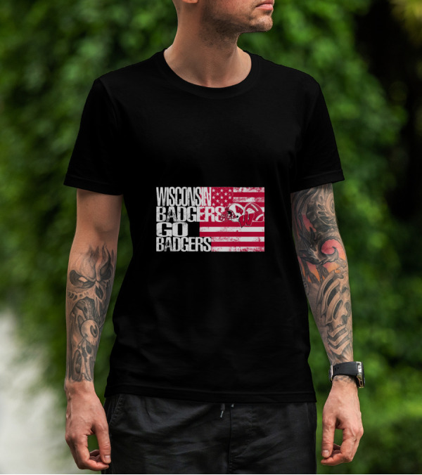 Wisconsin Badgers Go Badgers American Flag Helmet T-Shirt