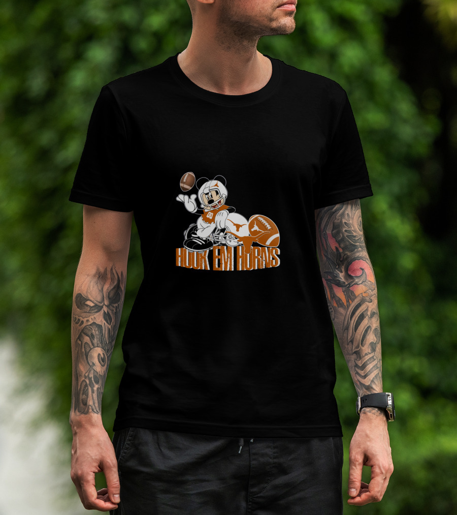 Hook 'Em Horns Football Mickey Chtnca8027 T-Shirt