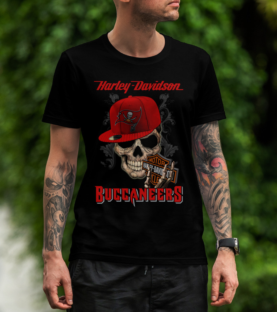 Harley Davidson Buccaneers Skull With Motorcycle Logo Tampa Bay Buccaneers T-Shirt