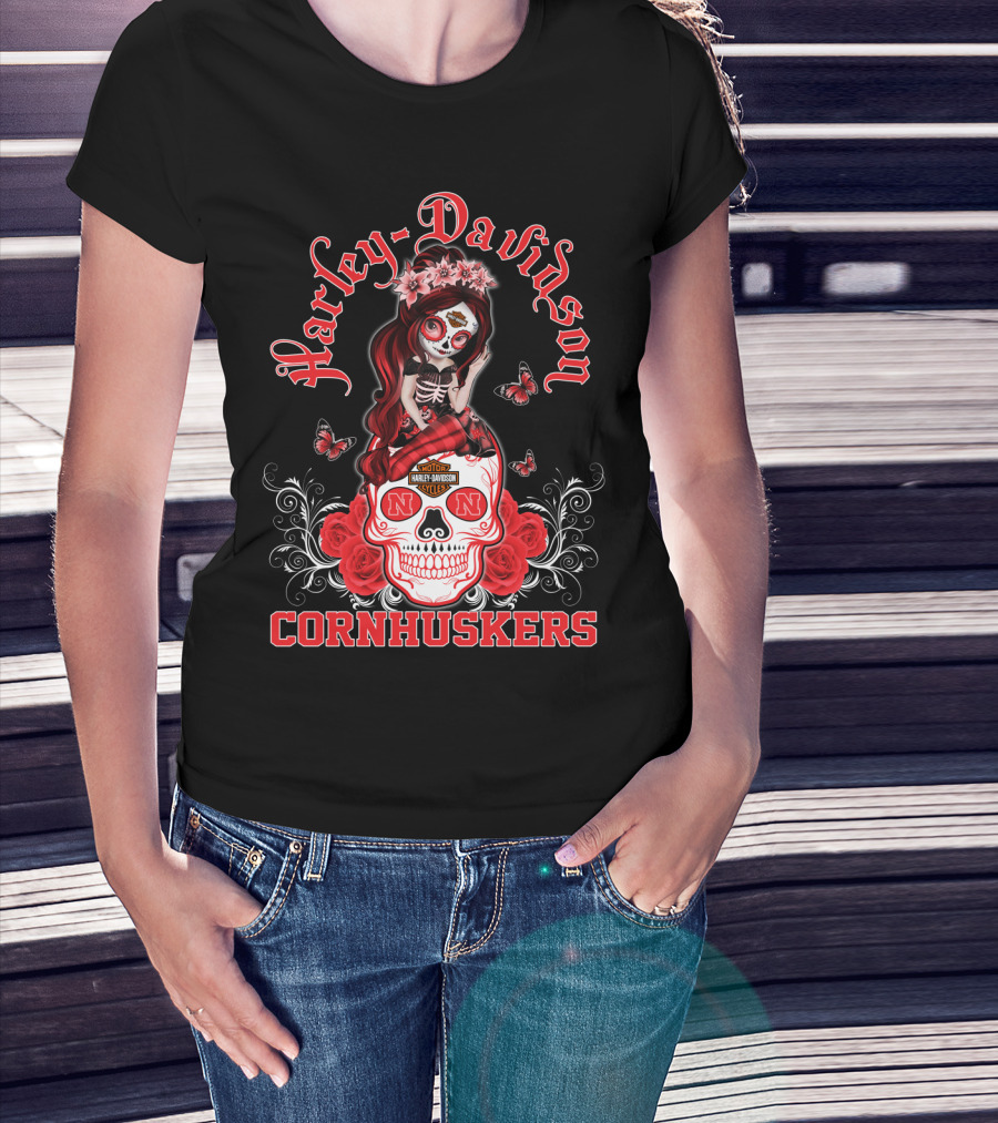 Harley Davidson Nebraska Cornhuskers Skull Roses Girl T-Shirt