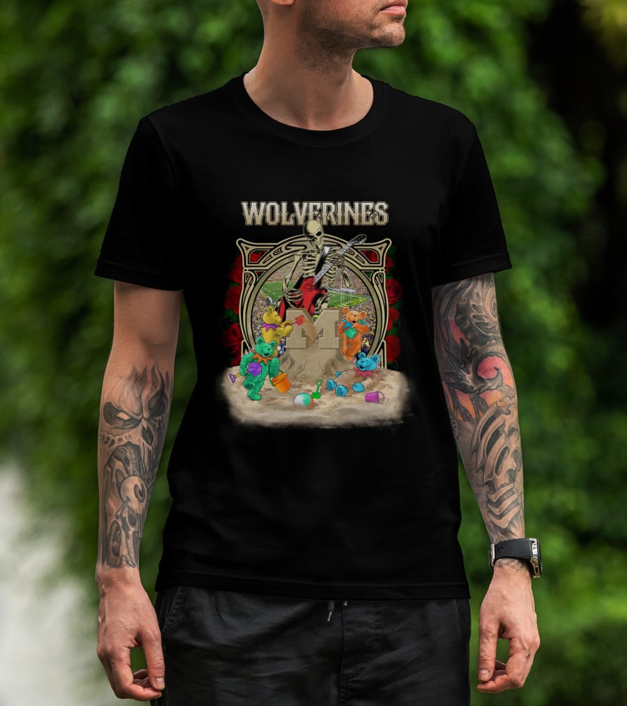Wolverines Skeleton Guitar Bears M Beach Roses Ncaa1 Mw T-Shirt