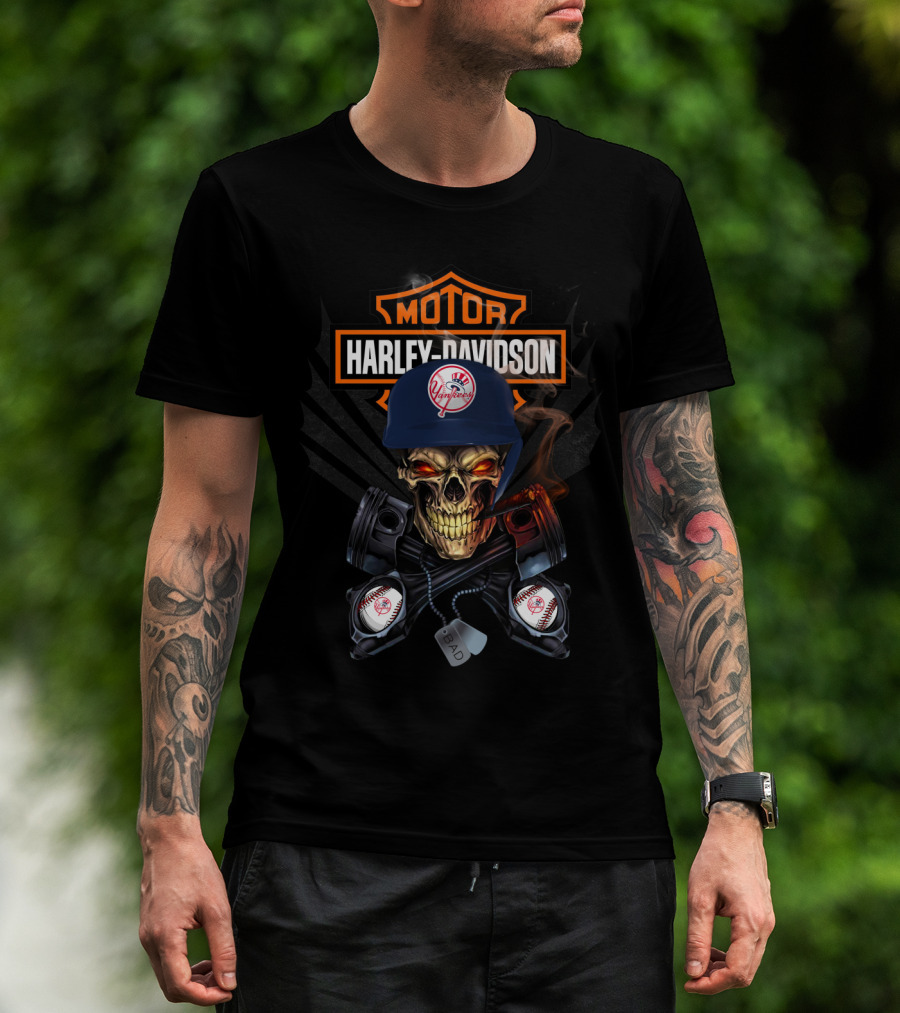 Harley Davidson Motor Skull With New York Yankees Helmet And Baseballs T-Shirt
