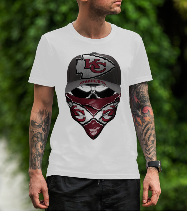 KANSAS CITY CHIEFS KC Logo Hat And Bandana Combo T-Shirt