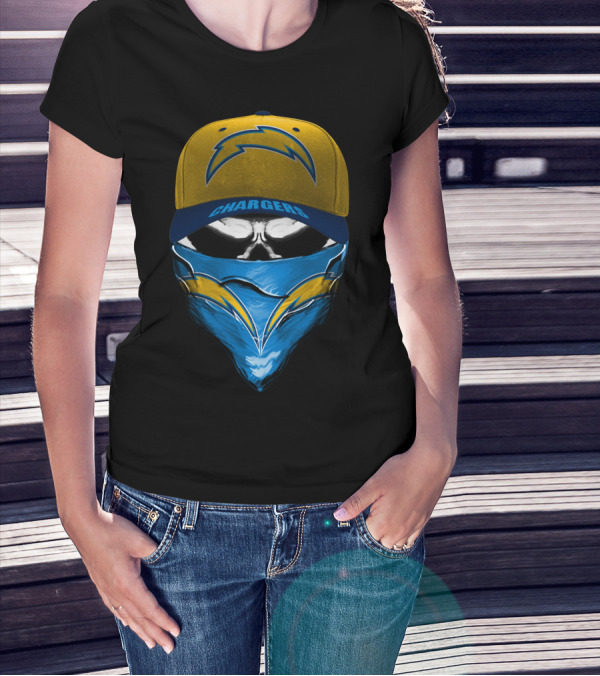 Los Angeles Chargers Skull Hat And Bandana T-Shirt