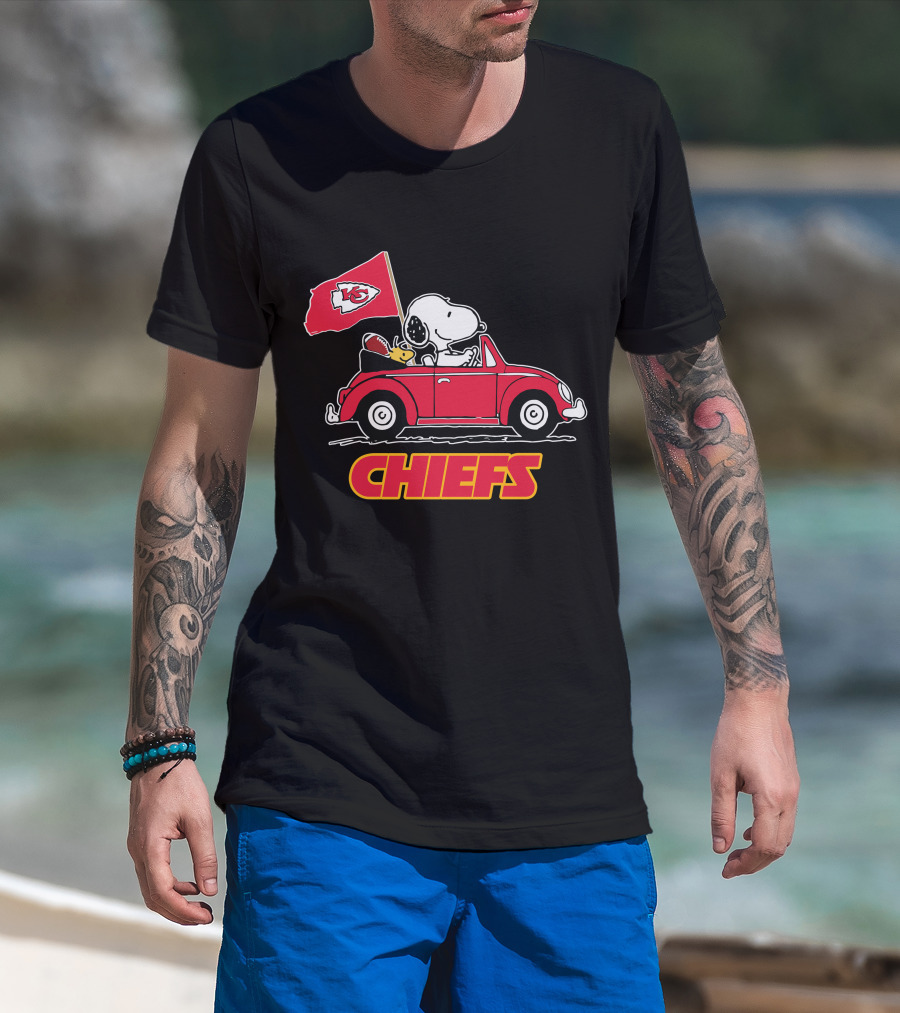 Snoopy Kansas City Chiefs Football Fan Car Ride T-Shirt