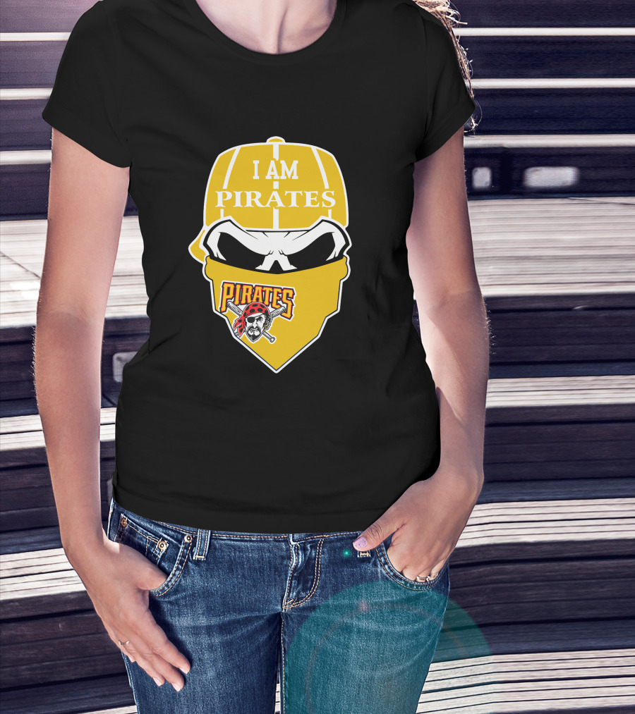 I Am Pirates Skull Bandana Pittsburgh Pirates T-Shirt