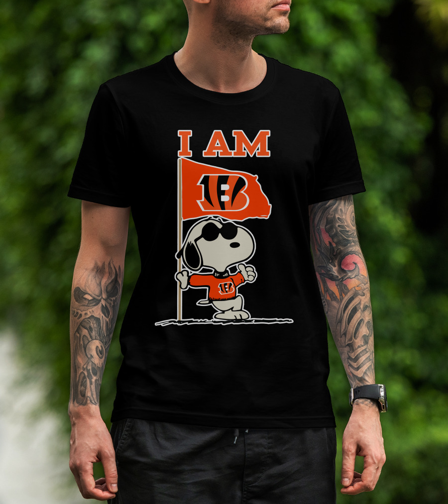 I Am Cincinnati Bengals Snoopy Flag T-Shirt