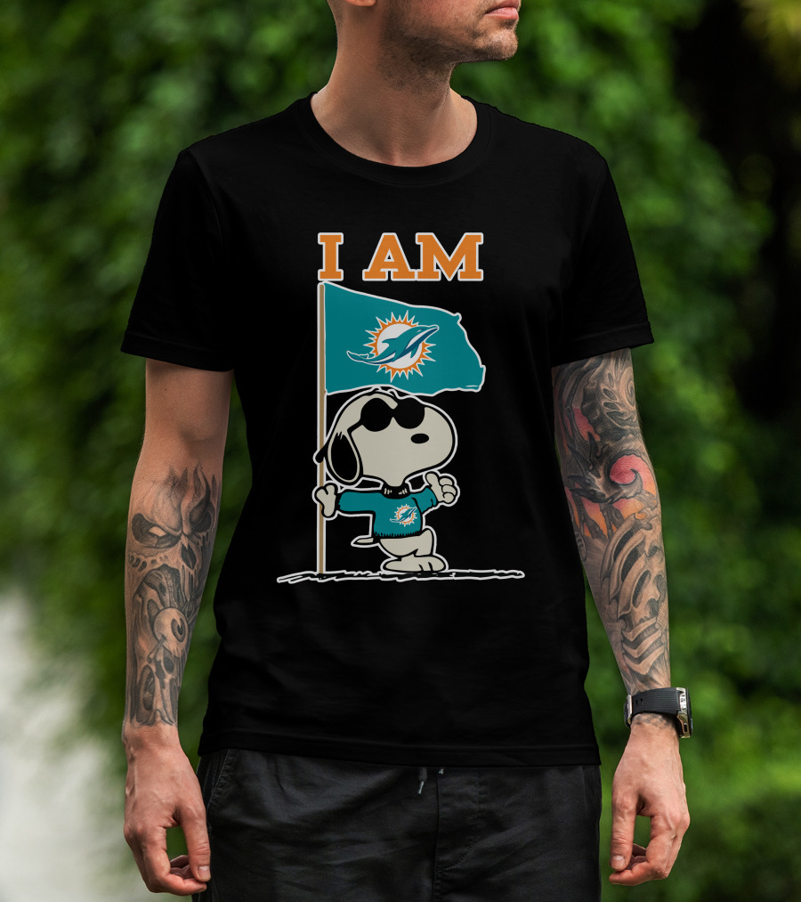 I Am Miami Dolphins Snoopy Flag T-Shirt