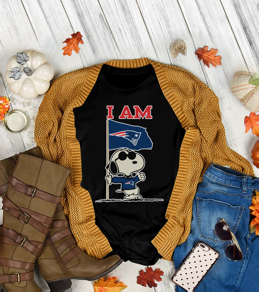 I Am New England Patriots Snoopy Flag T-Shirt