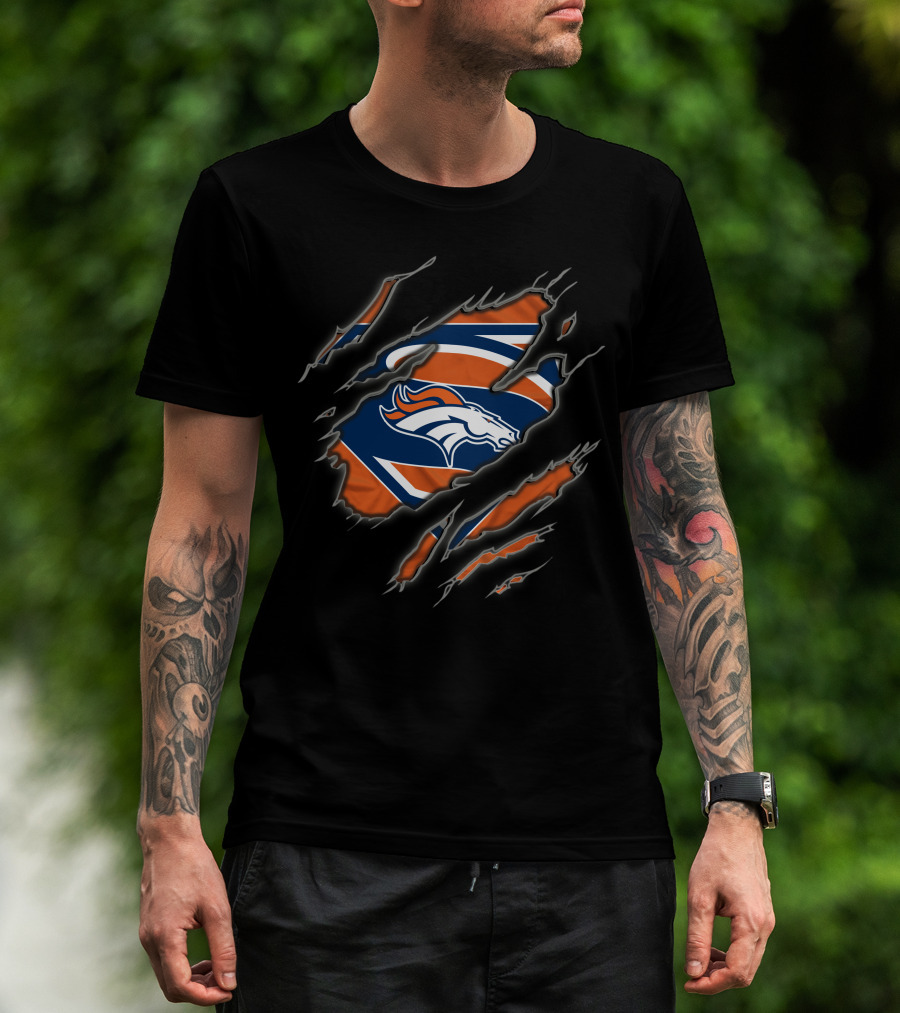 Denver Broncos Superman Rip Claw Logo Battling Theme T-Shirt
