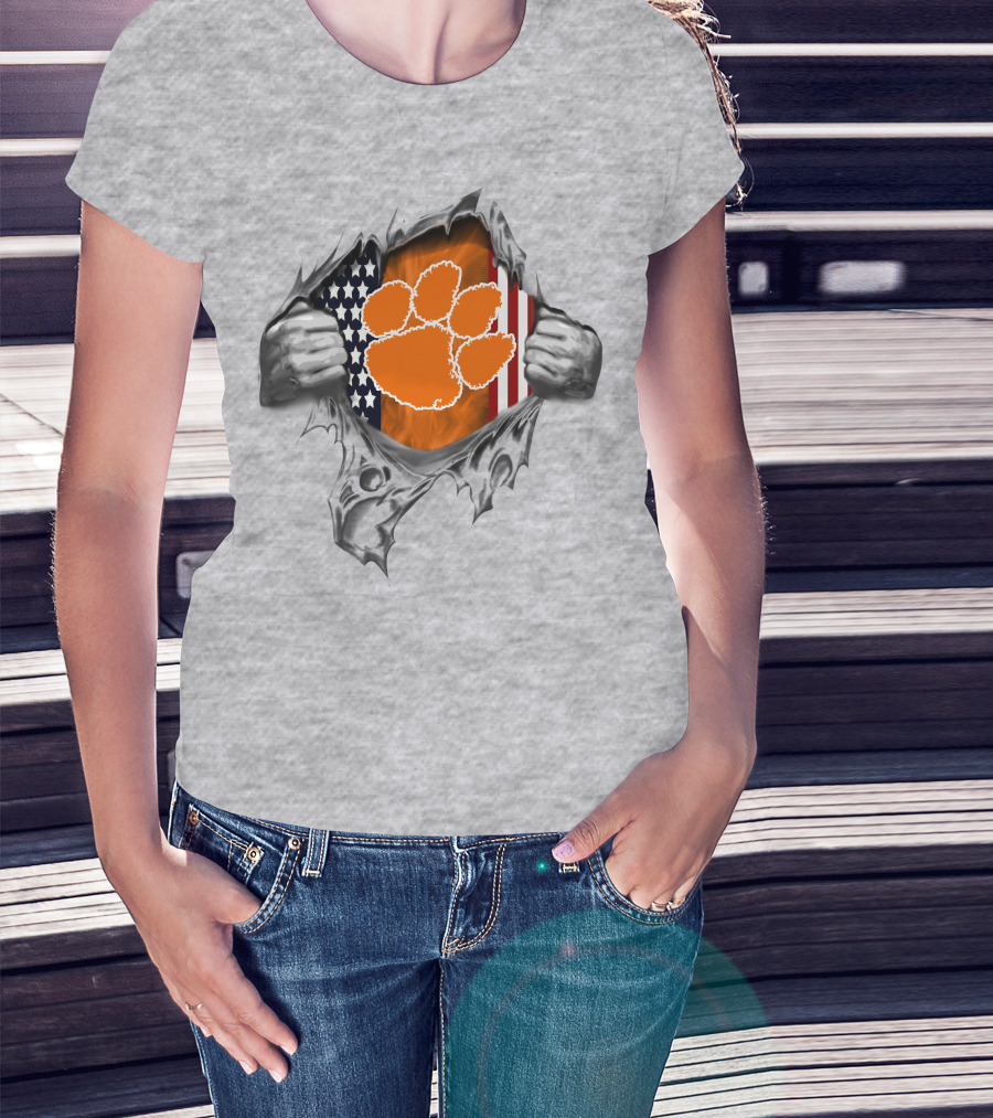 Clemson Tigers Paw Print American Flag Ripped T-Shirt