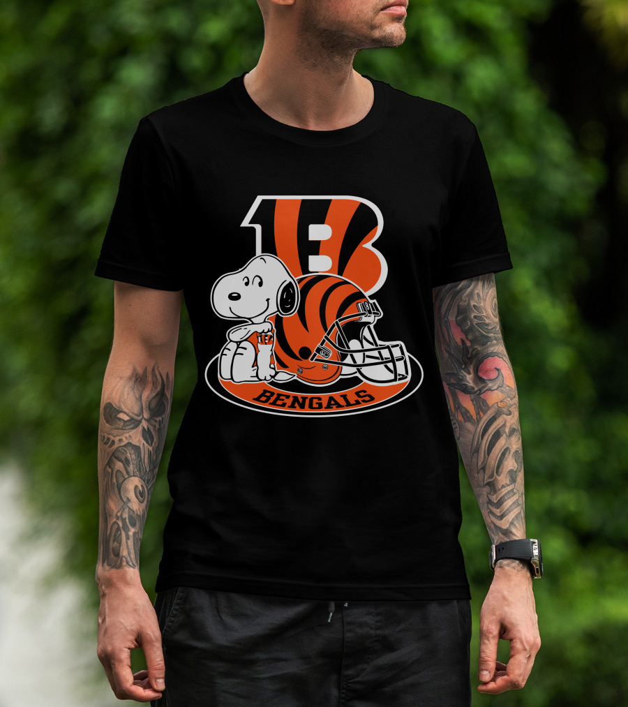 Cincinnati Bengals Snoopy Football Helmet Number One Fan T-Shirt