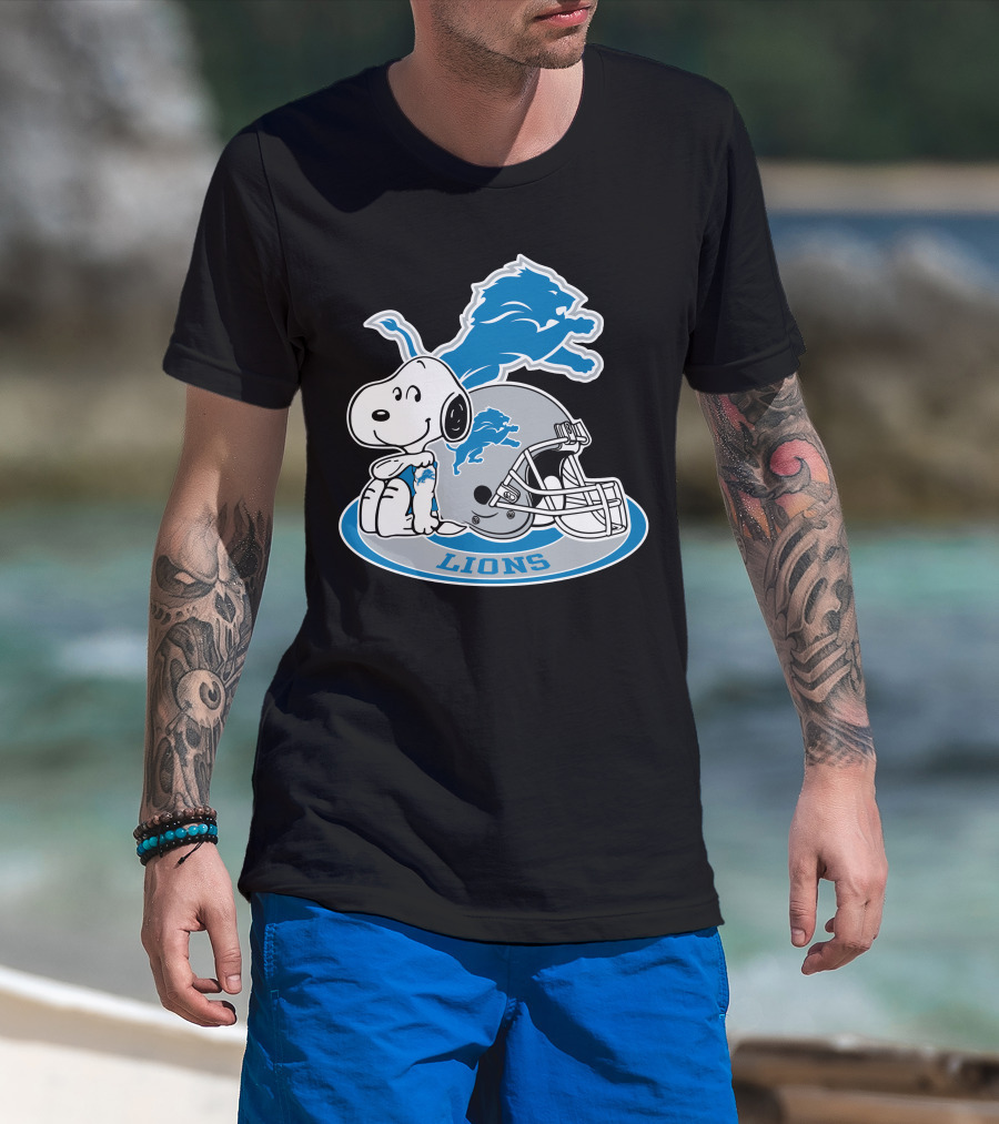 Detroit Lions Snoopy Helmet Nfl Team Logo Peanuts Featured T-Shirt