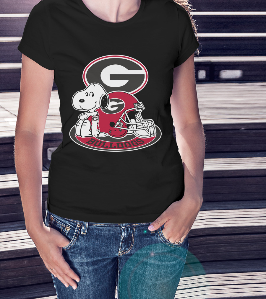 Georgia Bulldogs Snoopy Football Helmet T-Shirt
