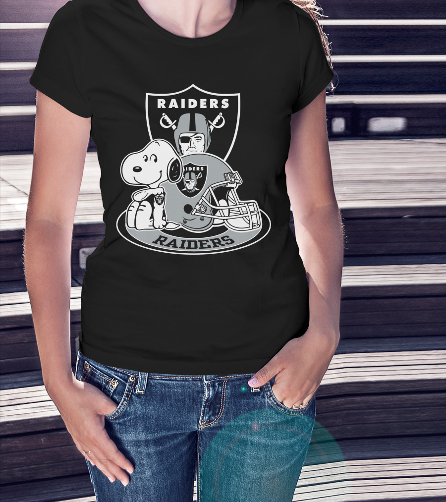 Las Vegas Raiders Snoopy Helmet And Shield T-Shirt