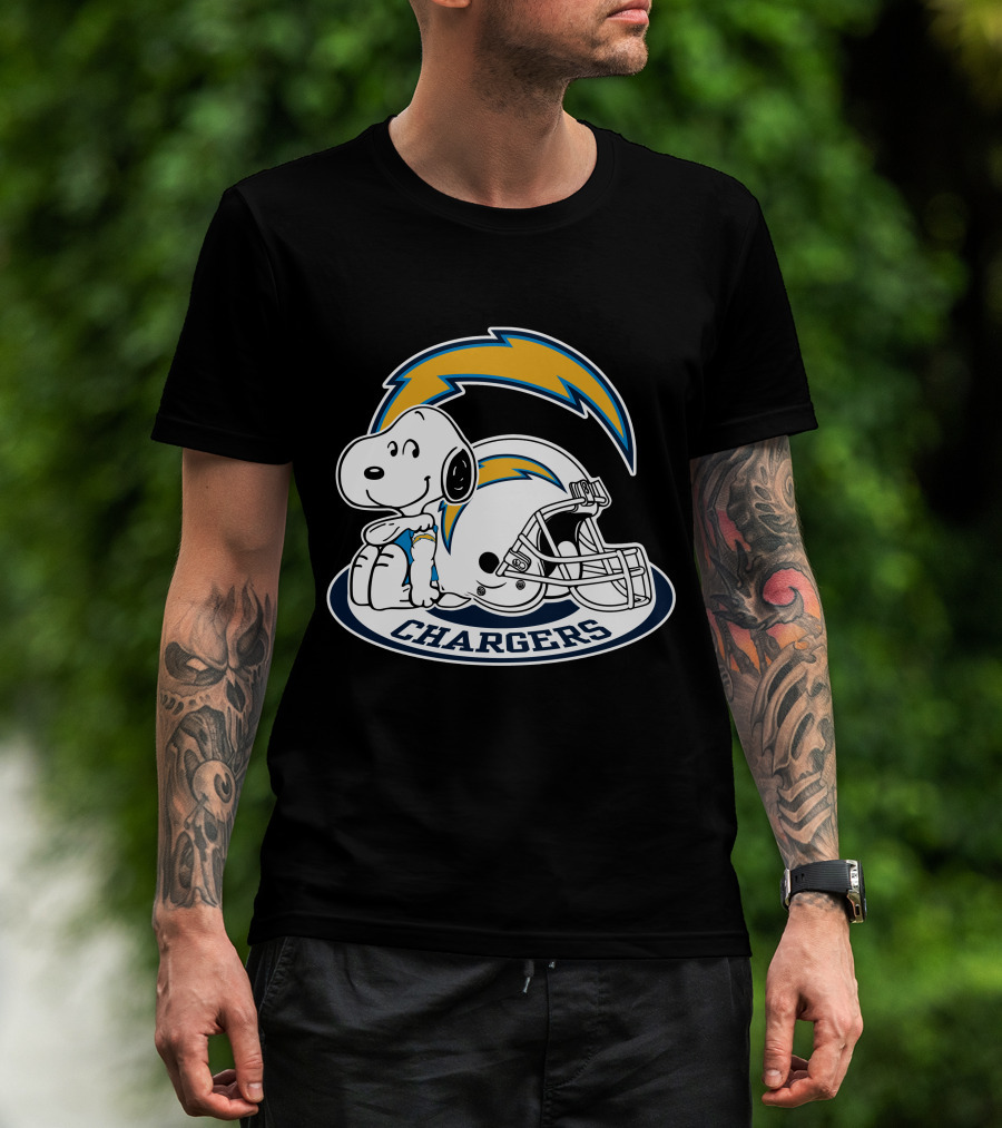 Los Angeles Chargers Snoopy Helmet Clipart 2 T-Shirt